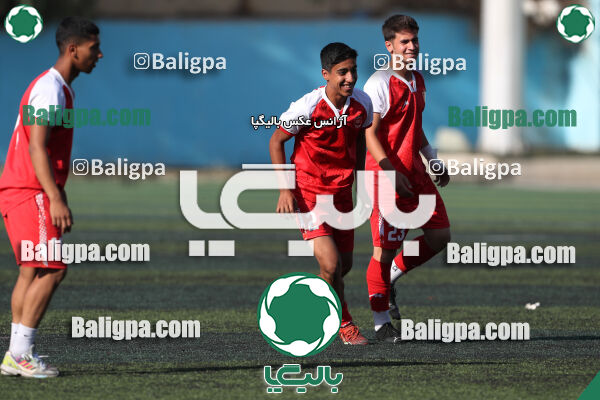 مقاومت 0–4 پرسپولیس
