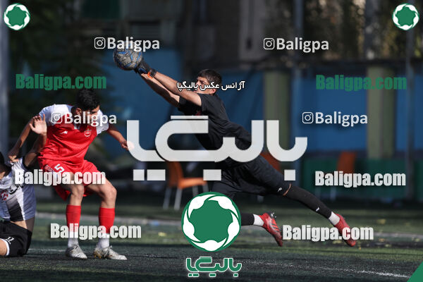 مقاومت 0–4 پرسپولیس
