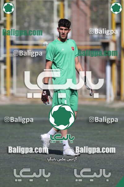 پیروزان تکین ایرانیان 1–2 پرسپولیس