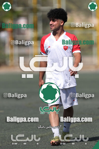 پیروزان تکین ایرانیان 1–2 پرسپولیس