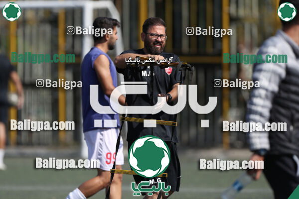 پیروزان تکین ایرانیان 1–2 پرسپولیس