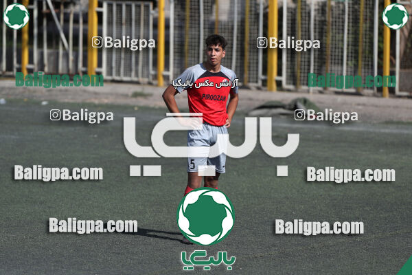 پیروزان تکین ایرانیان 1–2 پرسپولیس