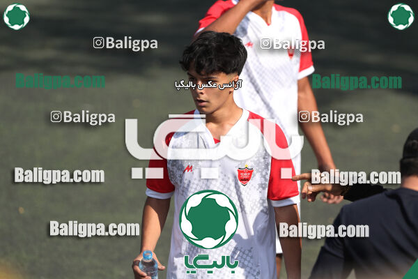 پیروزان تکین ایرانیان 1–2 پرسپولیس