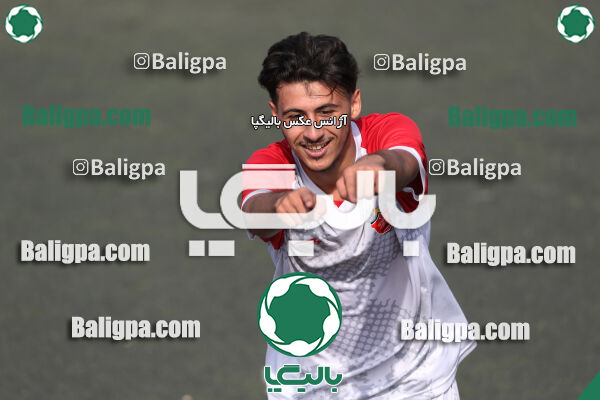 پیروزان تکین ایرانیان 1–2 پرسپولیس