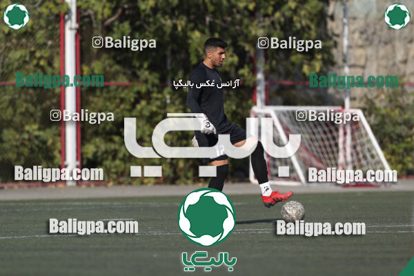 پرسپولیس 3–0 مقاومت