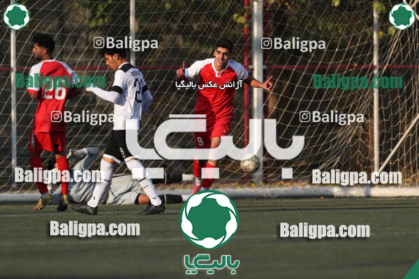 پرسپولیس 3–0 مقاومت