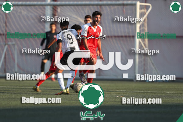 پرسپولیس 3–0 مقاومت