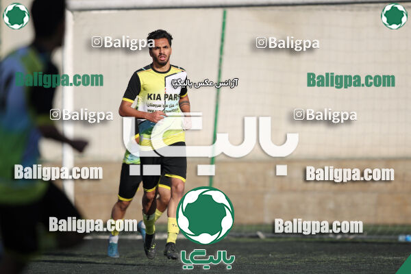 پدیده غرب پویان 0–1 پاس قوامین