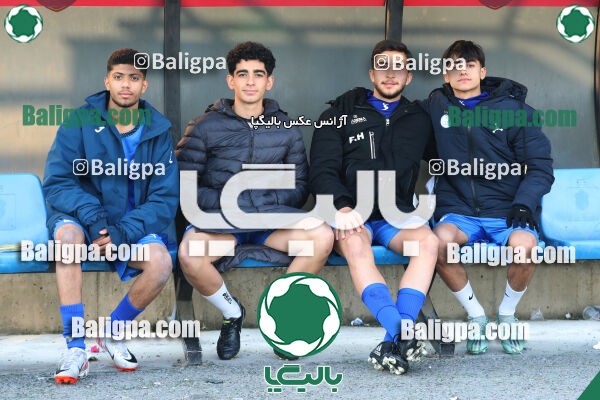 مهدوی کیا 2–2 استقلال