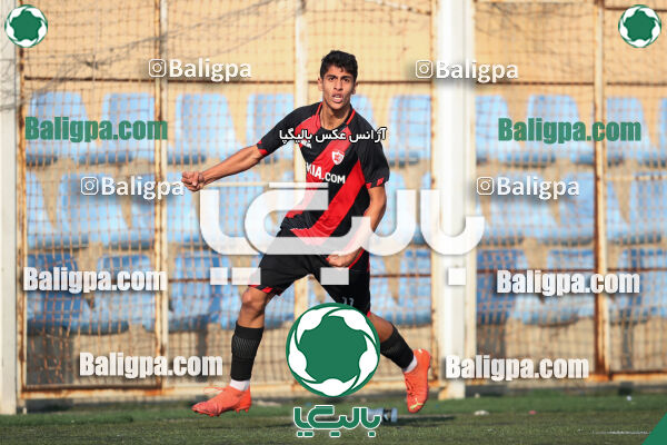 مهدوی کیا 2–2 استقلال