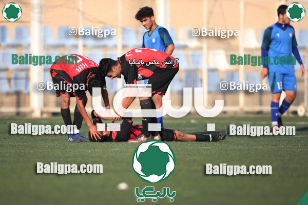 مهدوی کیا 2–2 استقلال