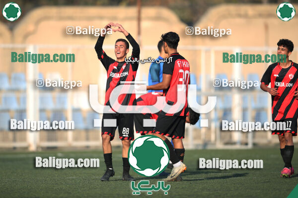 مهدوی کیا 2–2 استقلال