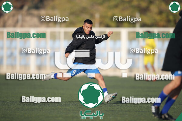 مهدوی کیا 2–2 استقلال