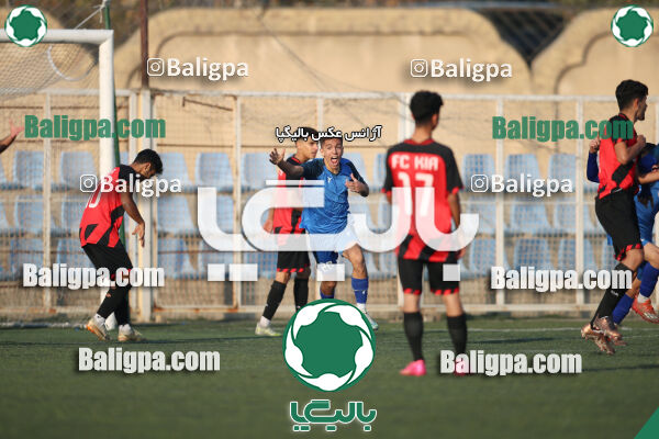 مهدوی کیا 2–2 استقلال