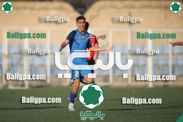 مهدوی کیا 2–2 استقلال