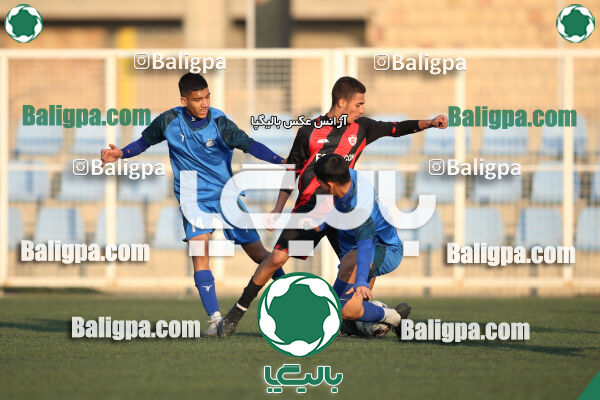 مهدوی کیا 2–2 استقلال