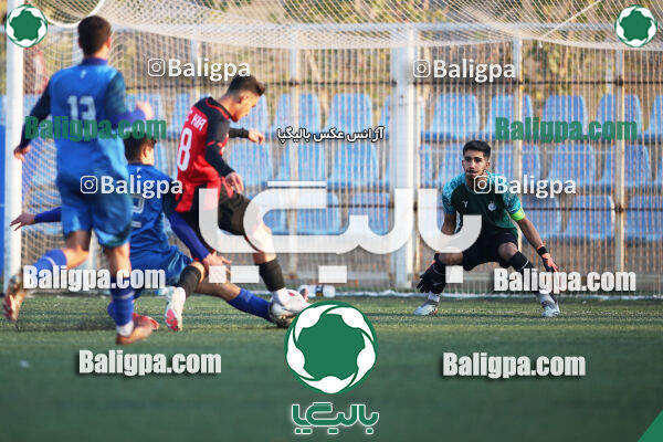 مهدوی کیا 2–2 استقلال