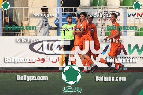 نارنجی پوشان کوهسار 2–2 پرسپولیس