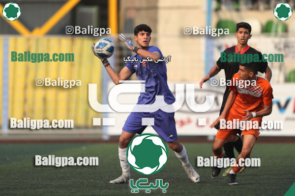 نارنجی پوشان کوهسار 2–2 پرسپولیس