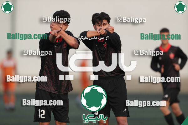 نارنجی پوشان کوهسار 2–2 پرسپولیس