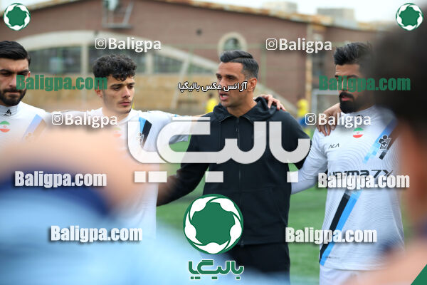 پیکان 2–1 مقاومت