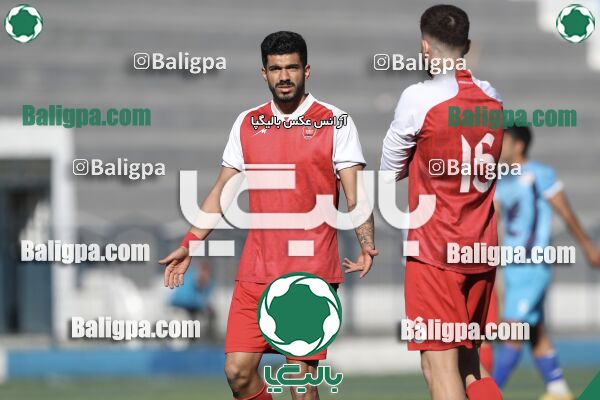 عقاب ۲ - ۱ پرسپولیس