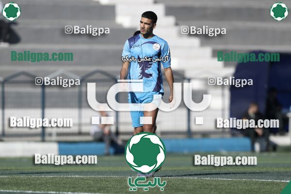 عقاب ۲ - ۱ پرسپولیس