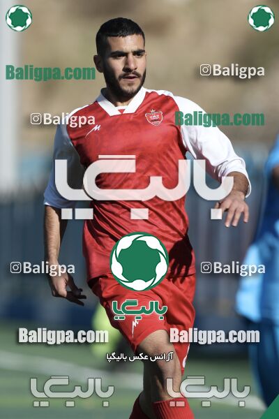 عقاب ۲ - ۱ پرسپولیس
