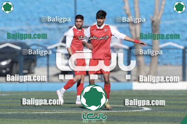عقاب ۲ - ۱ پرسپولیس