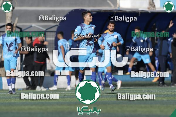 عقاب ۲ - ۱ پرسپولیس