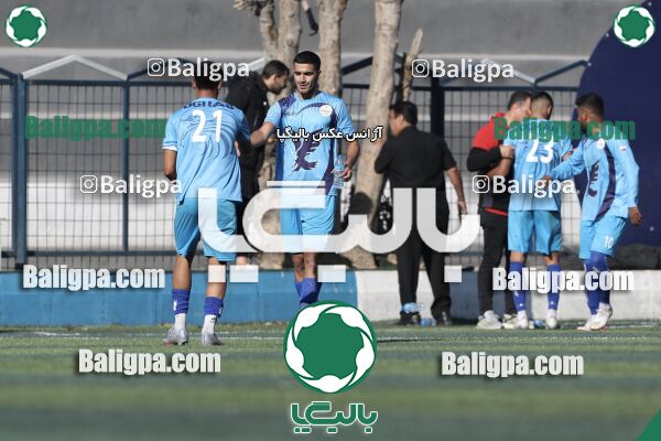 عقاب ۲ - ۱ پرسپولیس