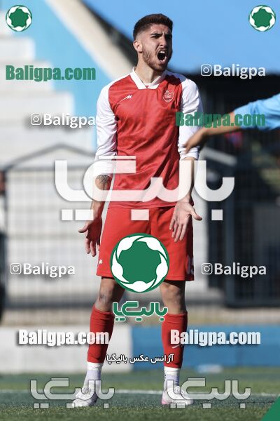 عقاب ۲ - ۱ پرسپولیس