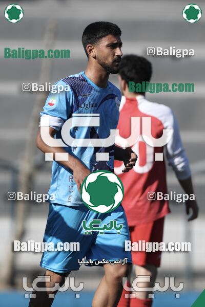 عقاب ۲ - ۱ پرسپولیس