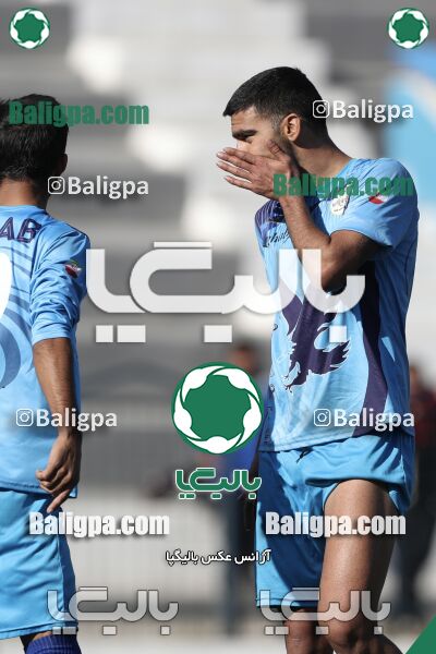 عقاب ۲ - ۱ پرسپولیس