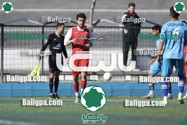 عقاب ۲ - ۱ پرسپولیس