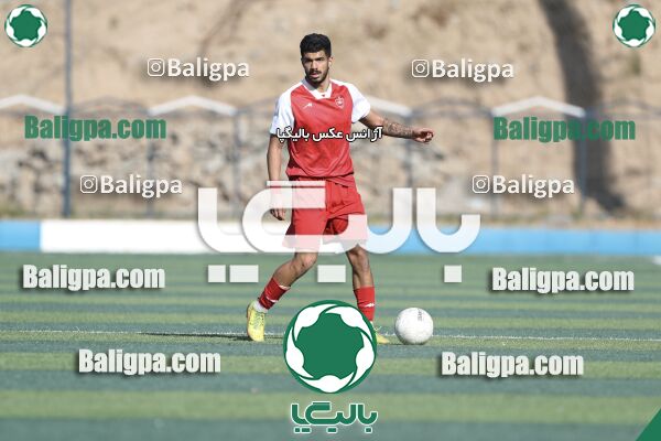 عقاب ۲ - ۱ پرسپولیس