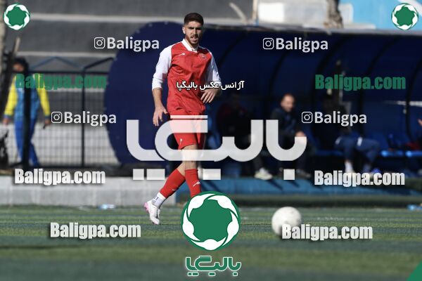 عقاب ۲ - ۱ پرسپولیس