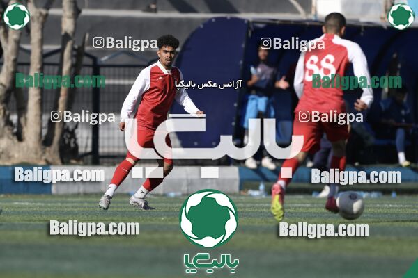 عقاب ۲ - ۱ پرسپولیس