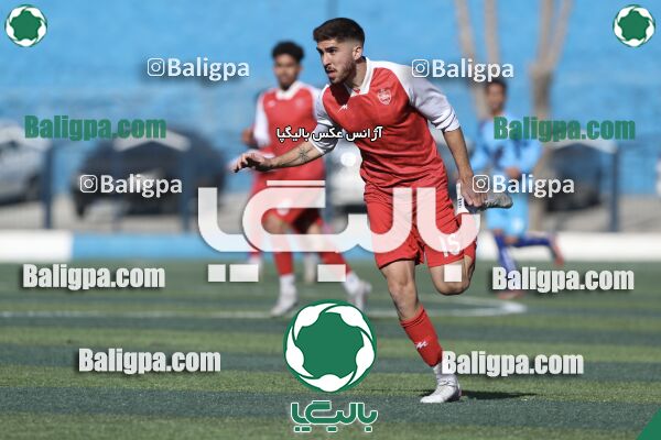 عقاب ۲ - ۱ پرسپولیس