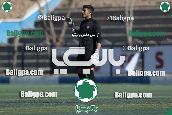 عقاب ۲ - ۱ پرسپولیس