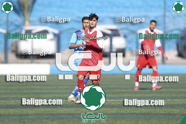 عقاب ۲ - ۱ پرسپولیس