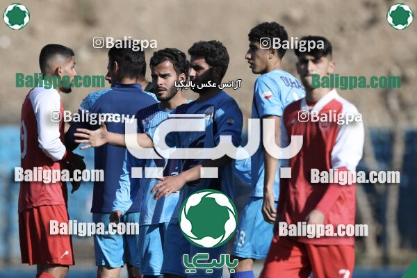 عقاب ۲ - ۱ پرسپولیس