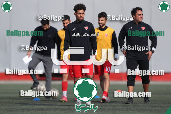 پرسپولیس 2–0 پدیده غرب پویان