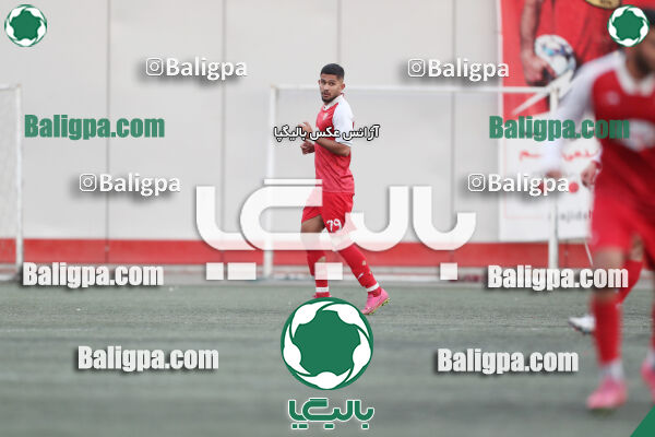 پرسپولیس 2–0 پدیده غرب پویان