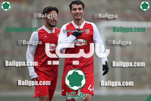 پرسپولیس 2–2 پیام