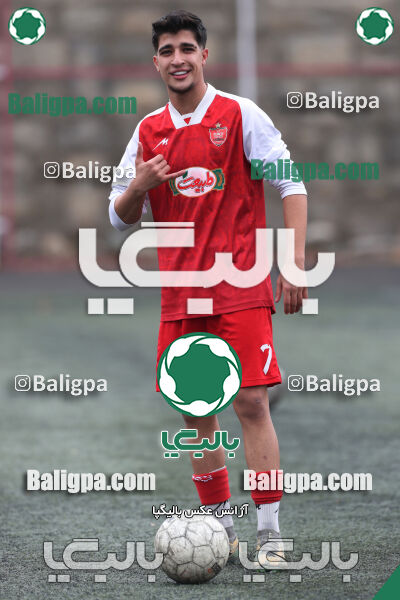 پرسپولیس 4–2 مقاومت