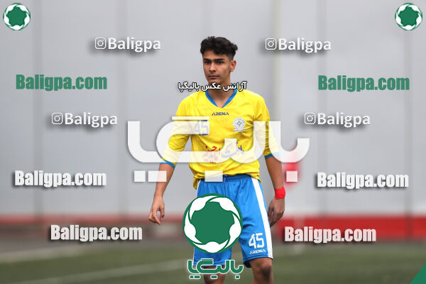 پرسپولیس 4–2 مقاومت