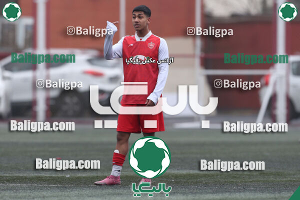 پرسپولیس 4–2 مقاومت