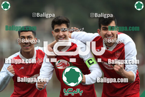 پرسپولیس 4–2 مقاومت