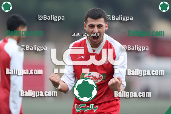 پرسپولیس 4–2 مقاومت